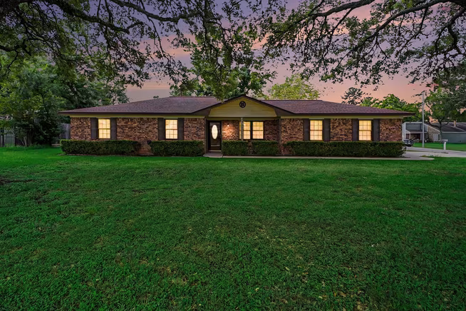 Photo of 9213 Hammerly Boulevard, Houston, TX
