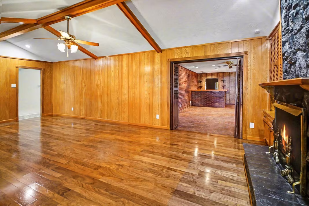 Photo 7 of 9213 Hammerly Boulevard, Houston, TX