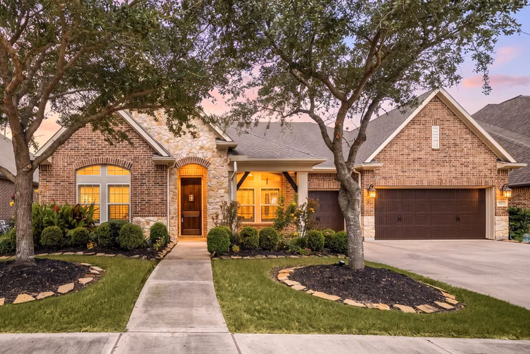 Photo of 30634 Indigo Falls Drive, Brookshire, TX 77423