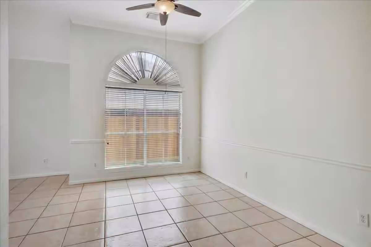 Photo 7 of 14010 Hazel Ridge Court, Houston, TX