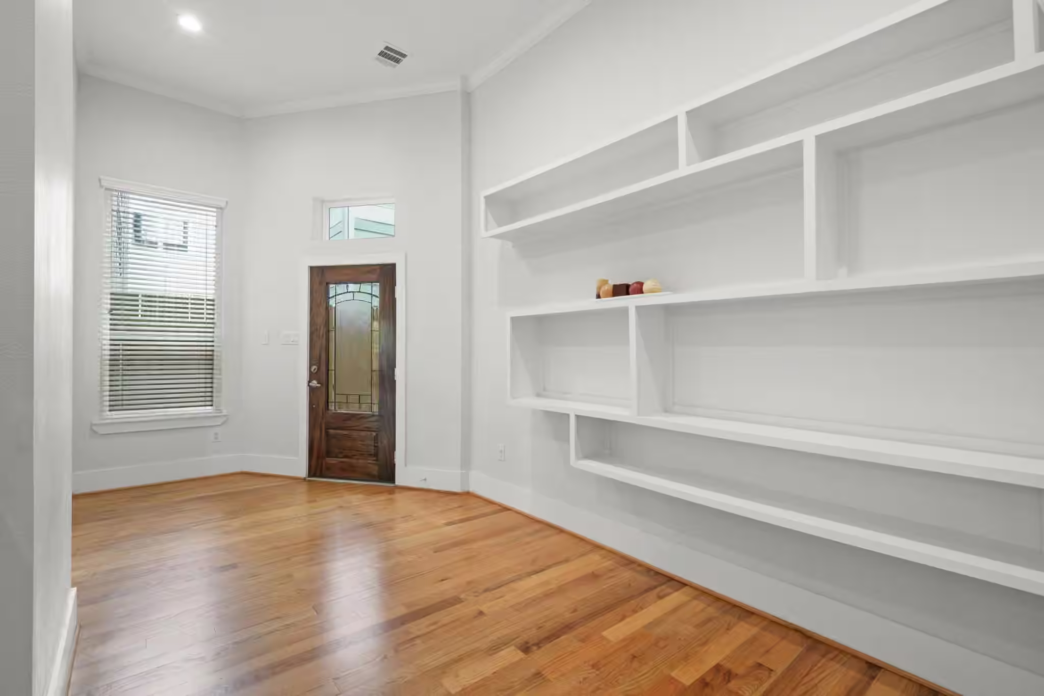 Photo 5 of 206 Burr Street A, Houston, TX