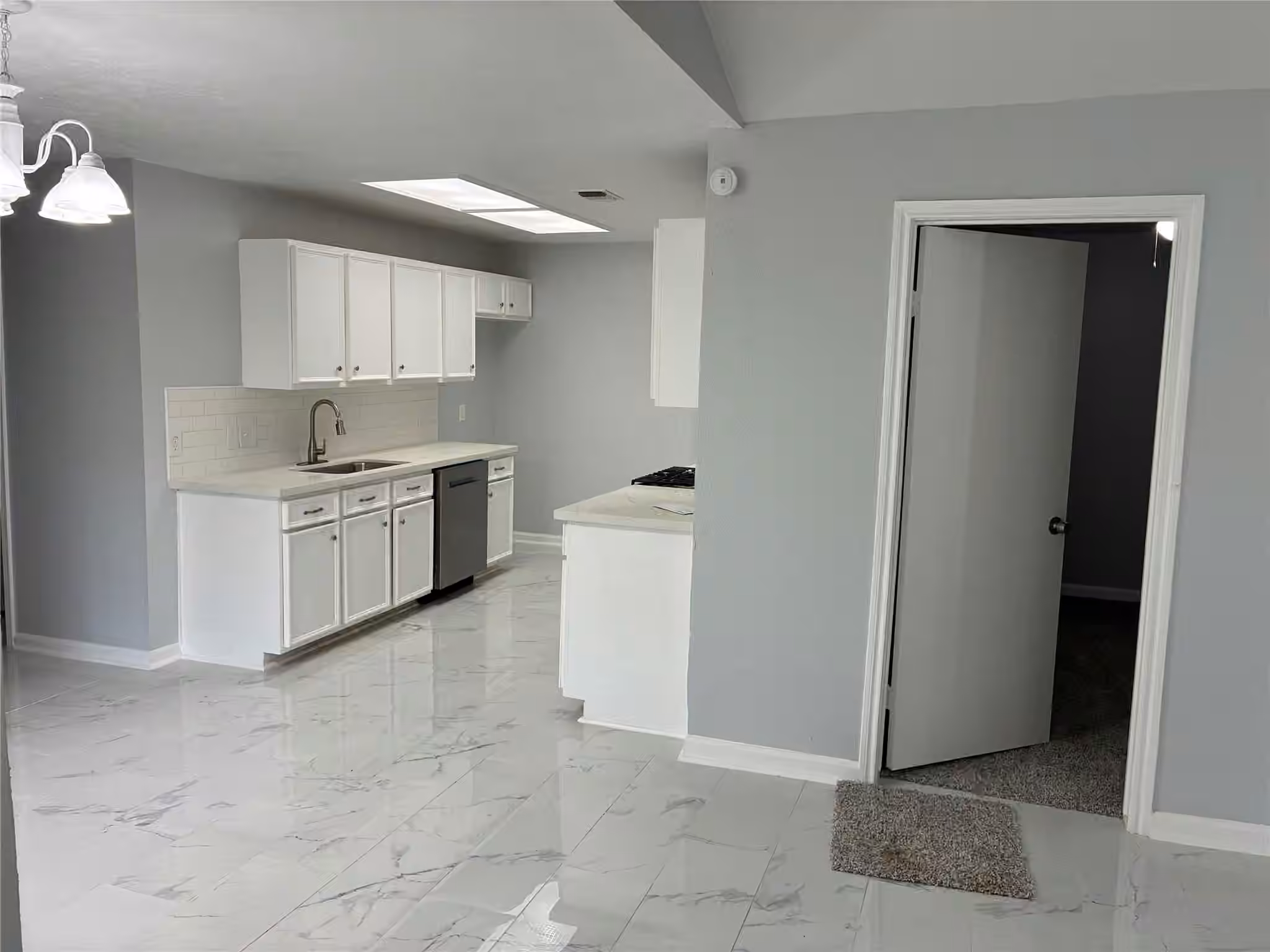 Photo 7 of 5315 Gayla Lane, Baytown, TX