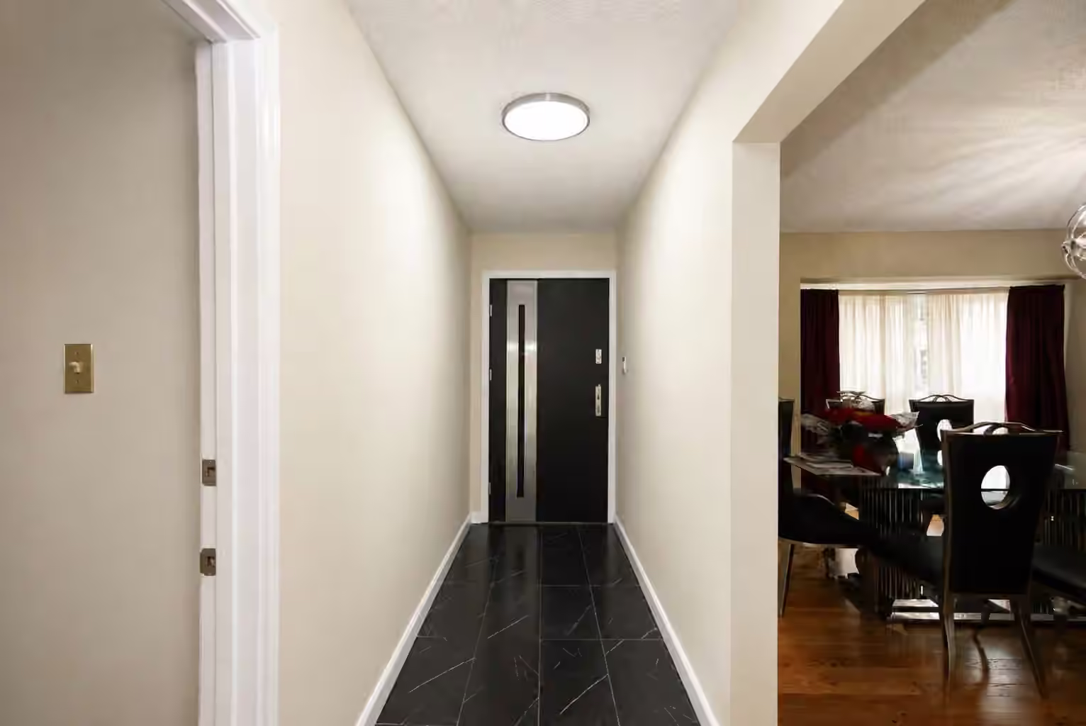 Photo 4 of 7718 Hiawatha Drive, Houston, TX