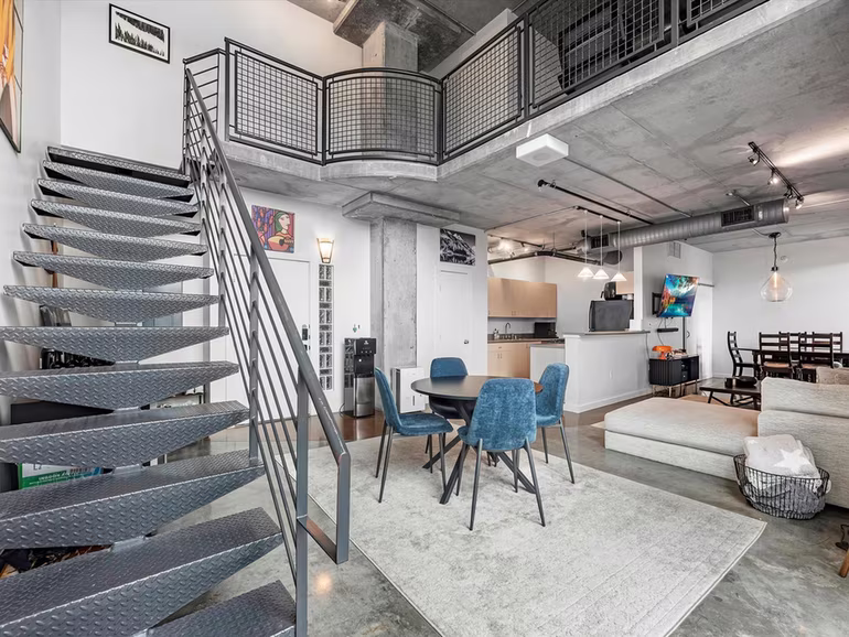 Photo of 2000 Bagby Street 5423, Houston, TX