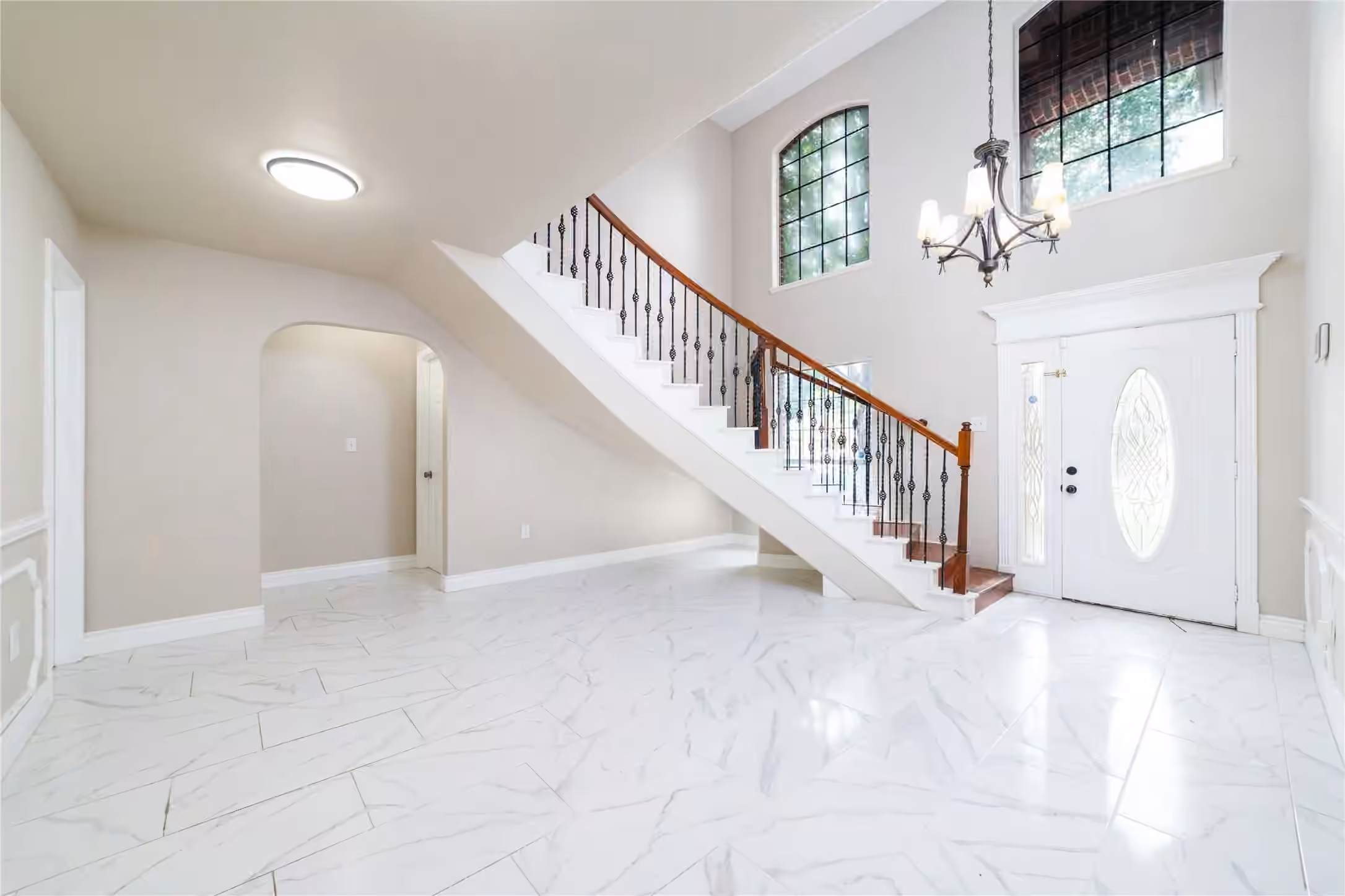 Photo 7 of 7510 Millbrae Lane, Houston, TX