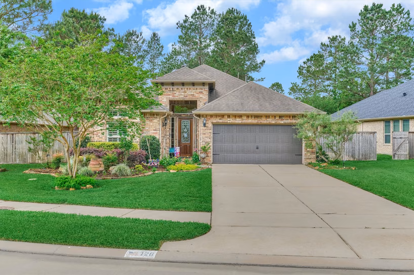 Photo 2 of 126 Bellardia Court, Montgomery, TX