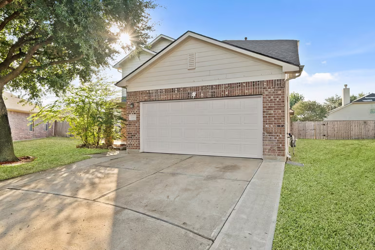 Photo 2 of 20807 Carsen Spring Court, Katy, TX