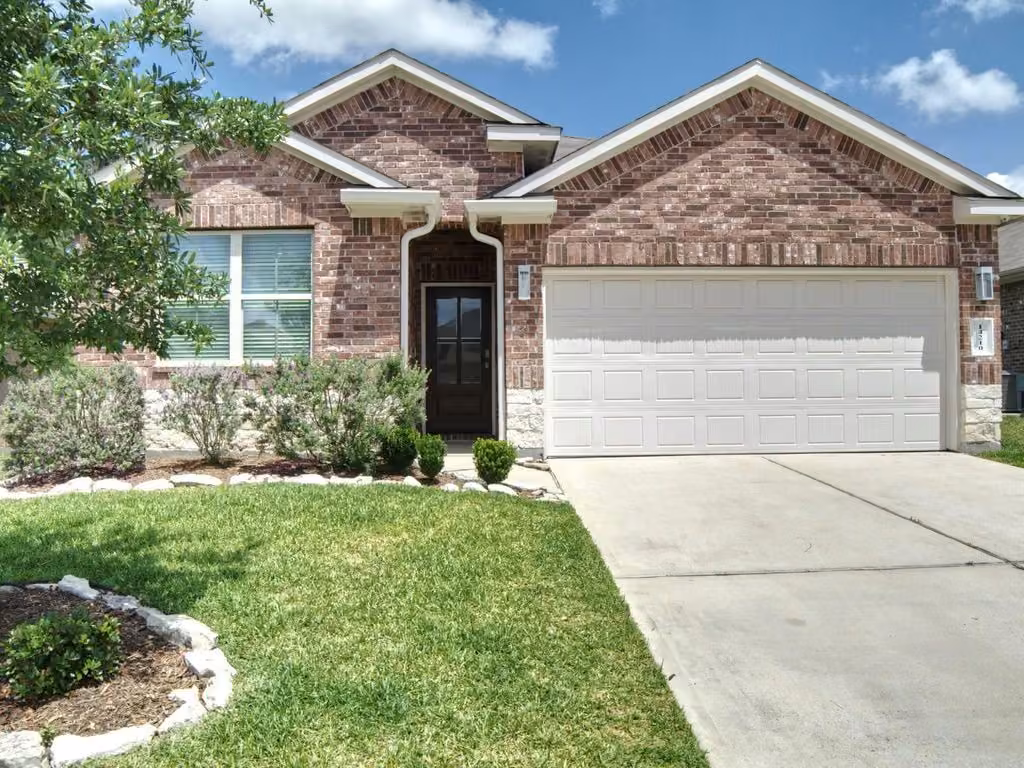 Photo of 14210 Glacier Bay Court, Conroe, TX 77384