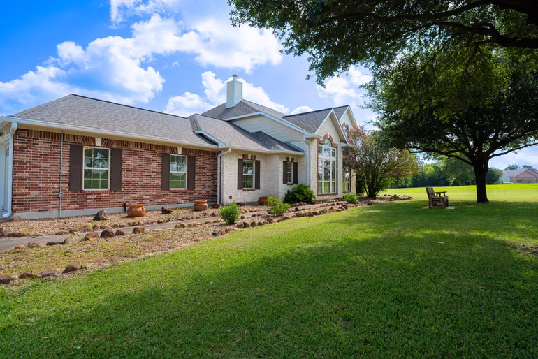 Photo 3 of 92 Canyon Run Boulevard, Huntsville, TX