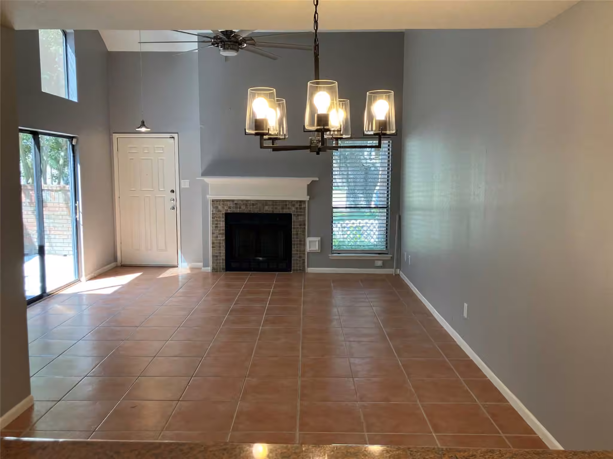 Photo 4 of 16630 Holly Trail Drive 2, Houston, TX