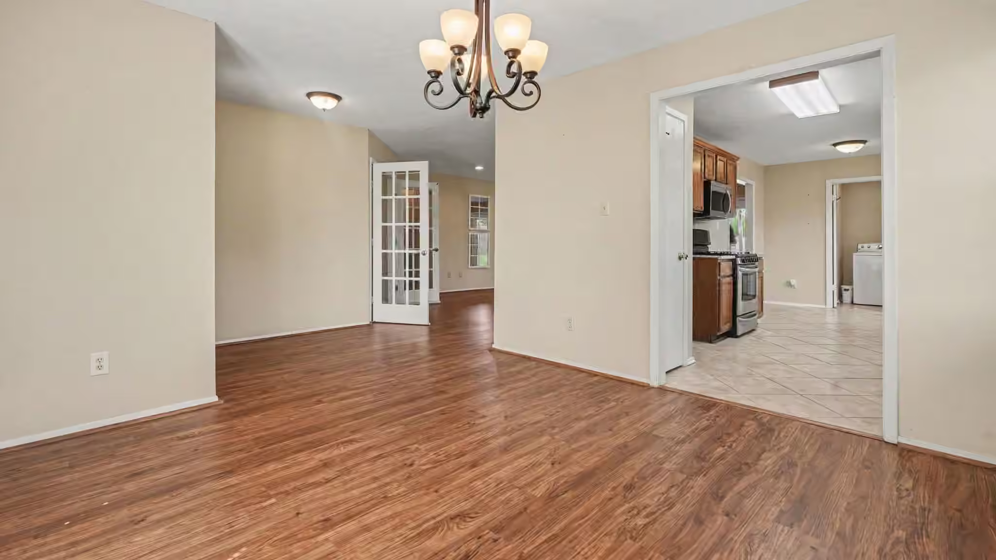 Photo 6 of 3119 Kathleen Drive, Mont Belvieu, TX