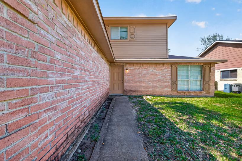 Photo 3 of 18526 Lippizaner Drive, Cypress, TX