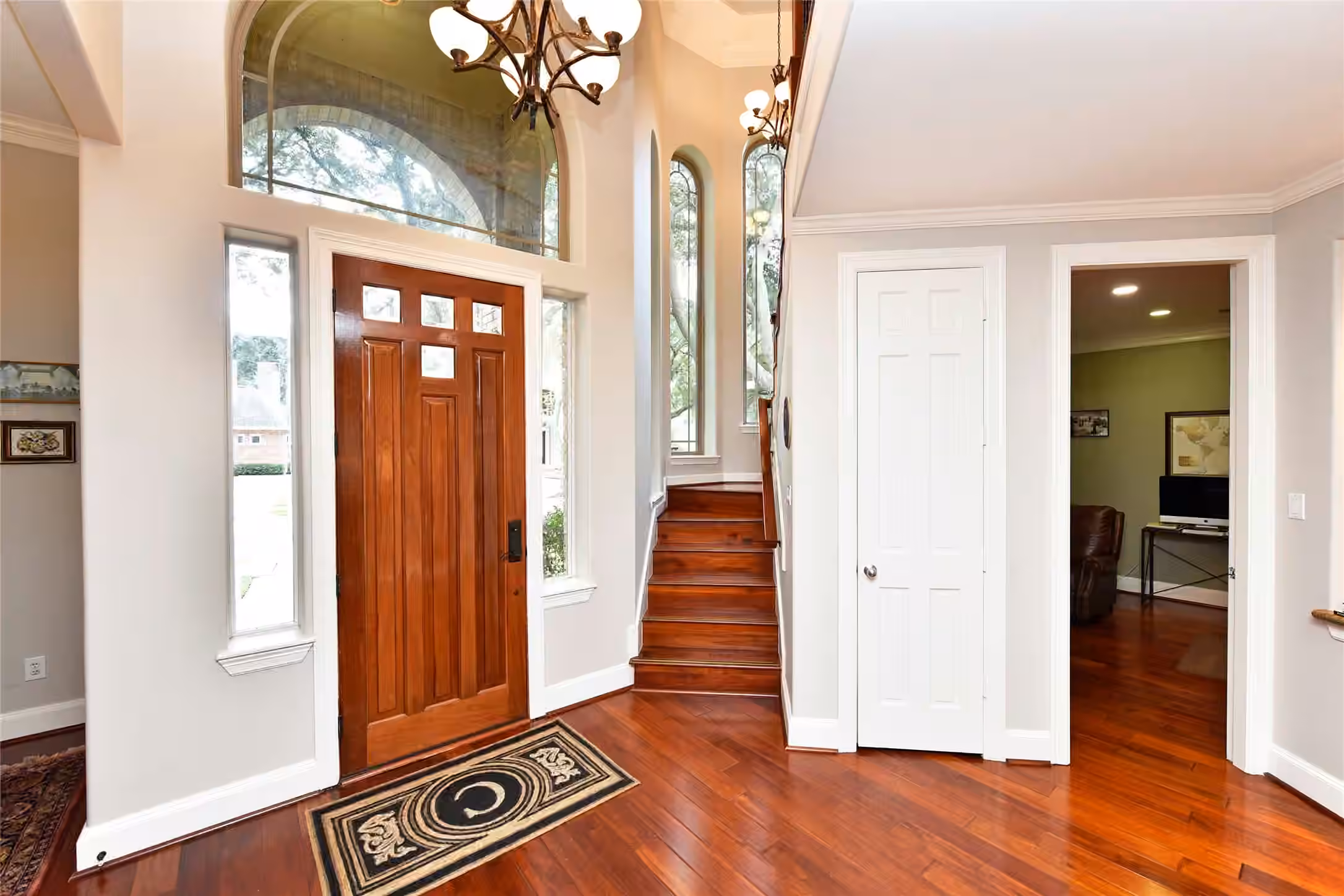 Photo 4 of 3315 Meadowside Drive, Sugar Land, TX