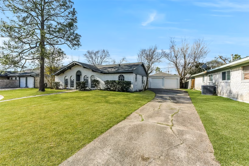 Photo 2 of 11022 Sageberry Drive, Houston, TX