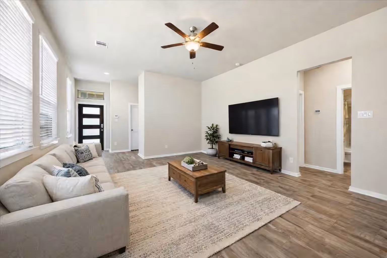 Photo 5 of 7043 Coneflower Creek, Katy, TX