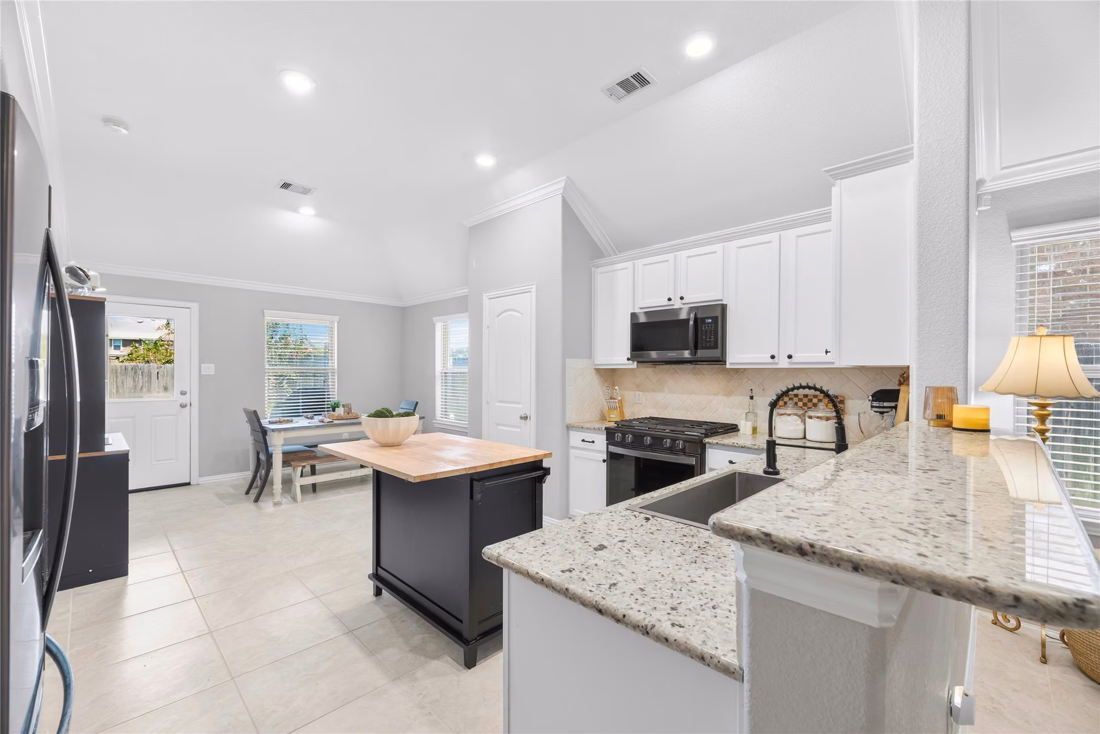 Photo 7 of 4227 Green Landing Drive, Spring, TX