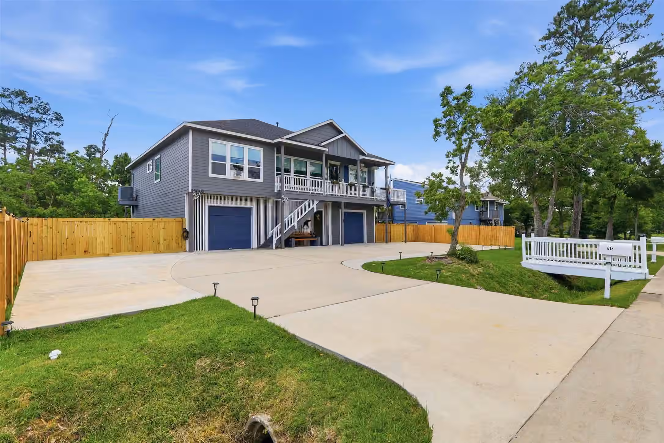 Photo 5 of 613 Oakdale Street, La Porte, TX