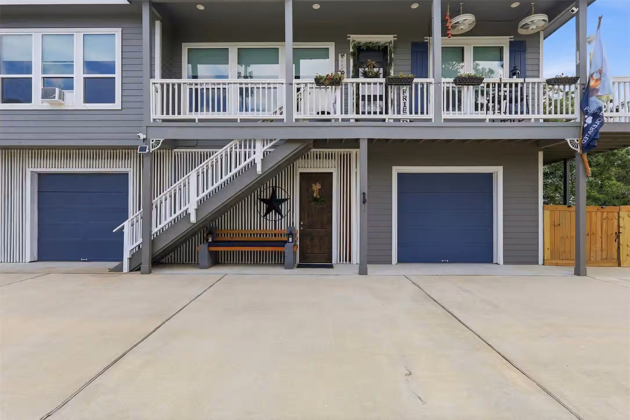 Photo 6 of 613 Oakdale Street, La Porte, TX
