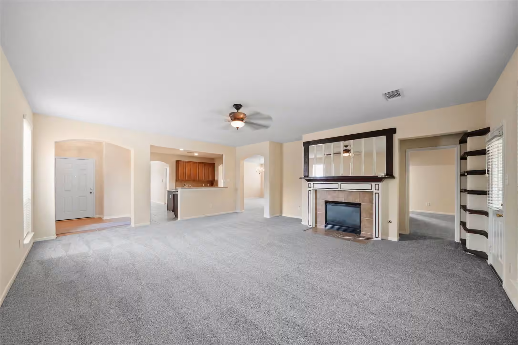 Photo 7 of 2111 Umber Elm Court, Katy, TX