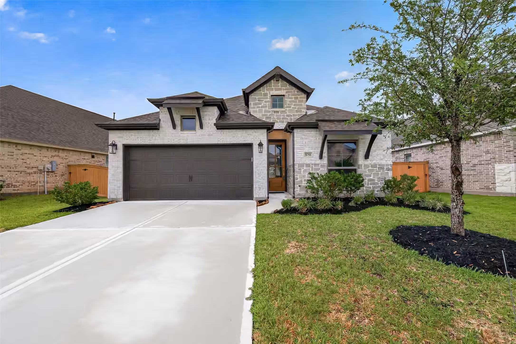 Photo of 8758 Harbor Pines Drive, Cypress, TX 77433