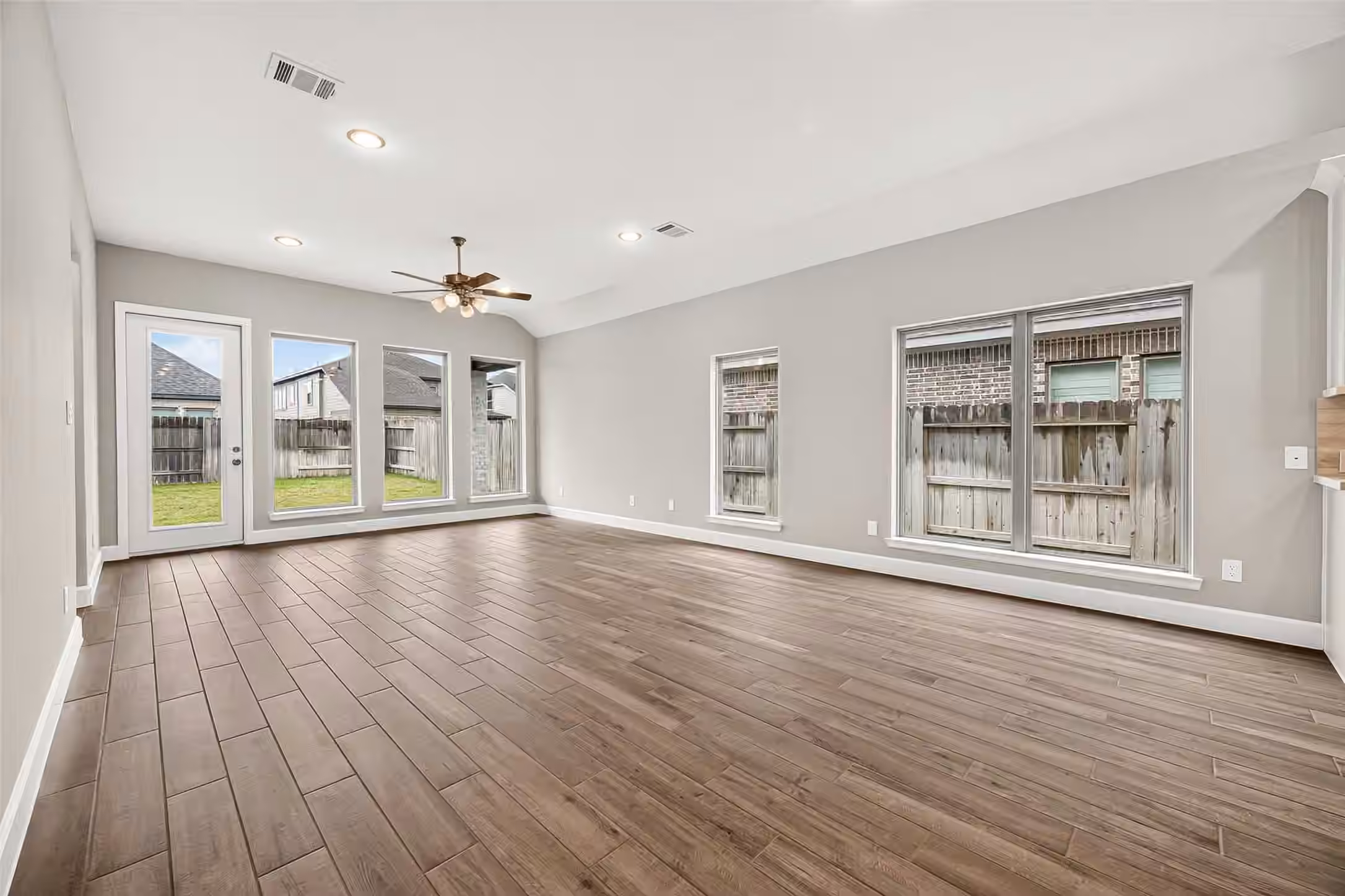 Photo 5 of 8758 Harbor Pines Drive, Cypress, TX