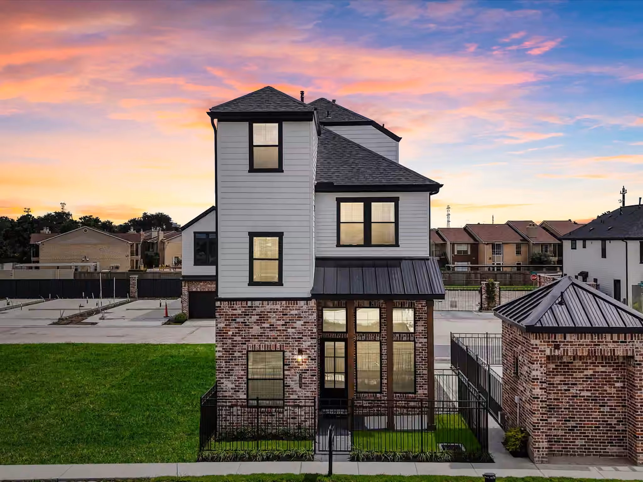 Photo of 9218 Washington Heights Street, Houston, TX