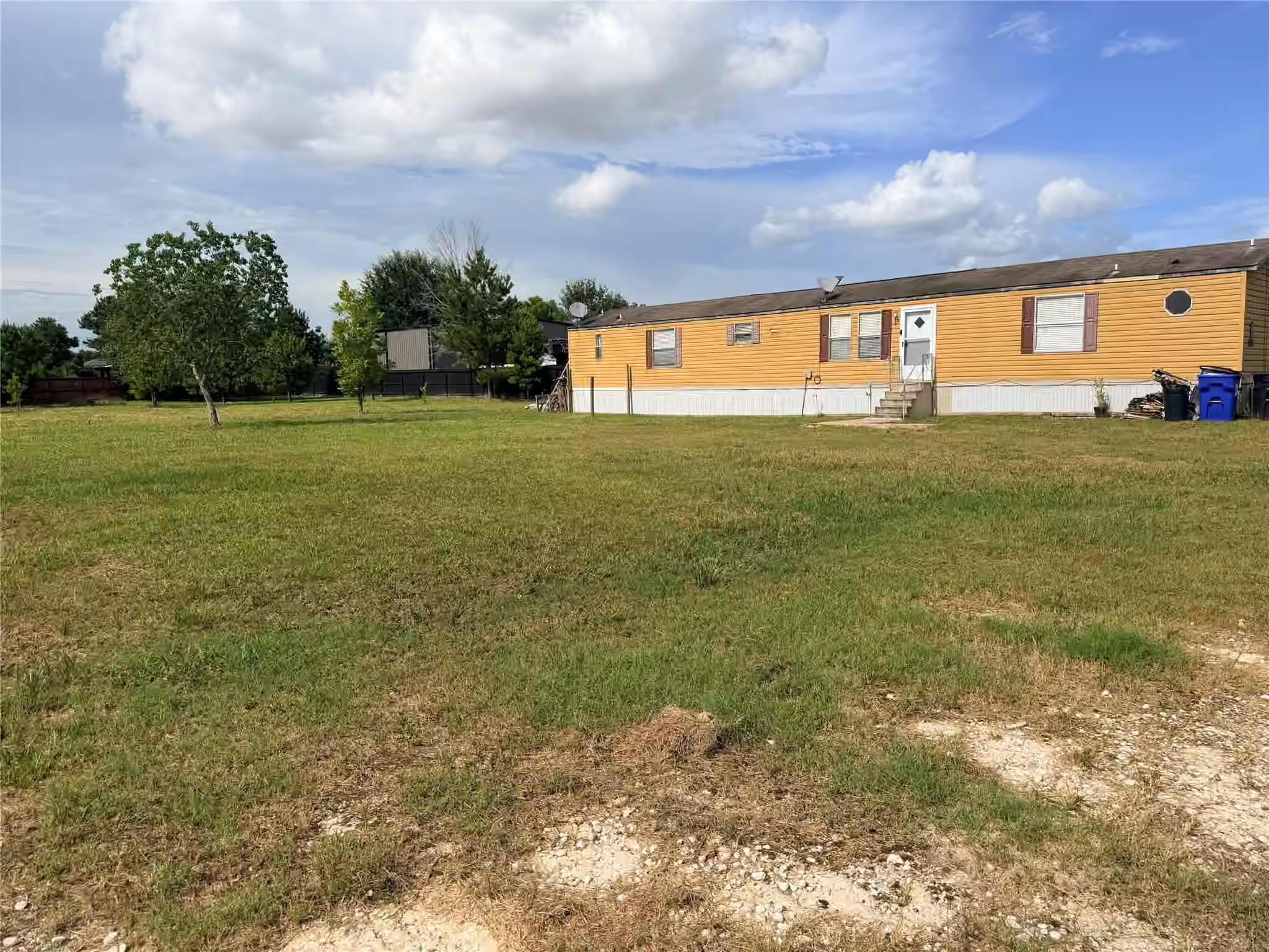 Photo of 1875 County Road 3545, Cleveland, TX 77327