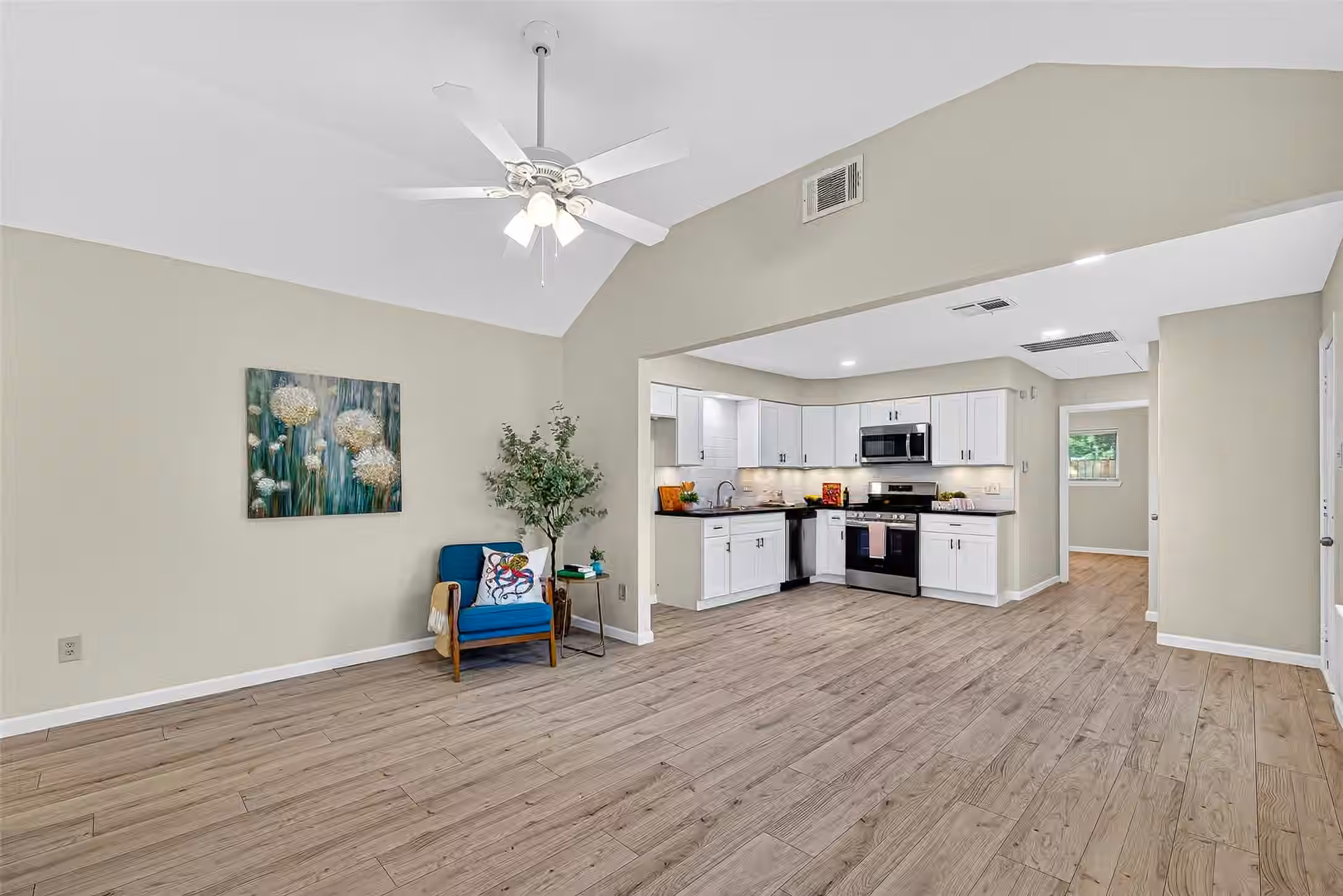 Photo 6 of 13822 Northlake Drive, Houston, TX