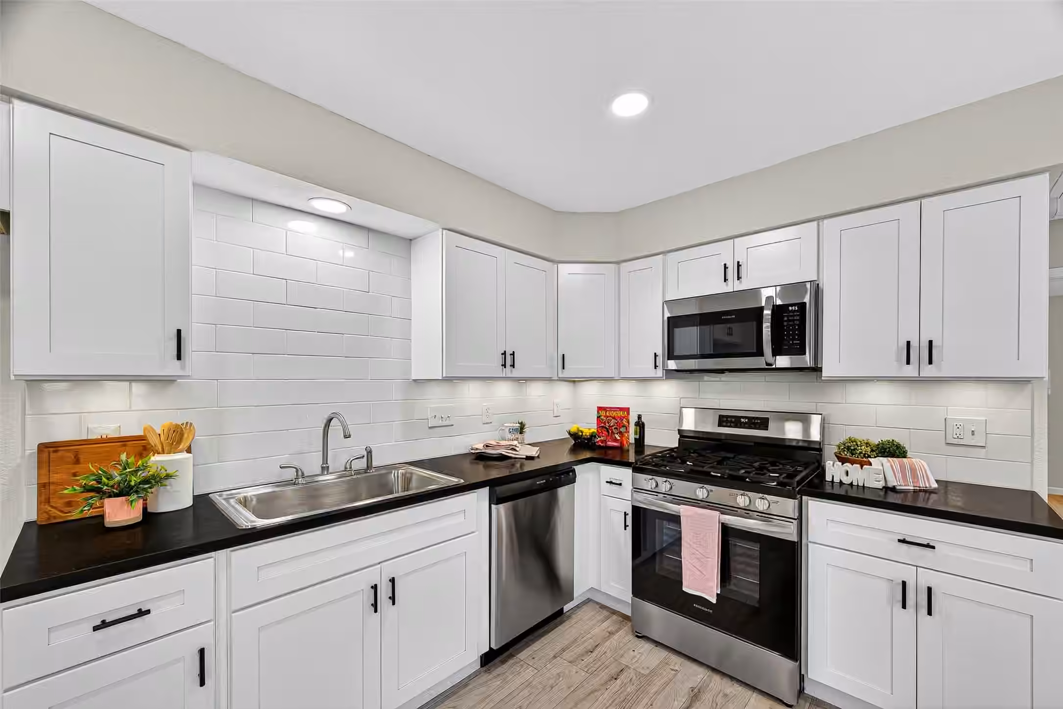 Photo 7 of 13822 Northlake Drive, Houston, TX