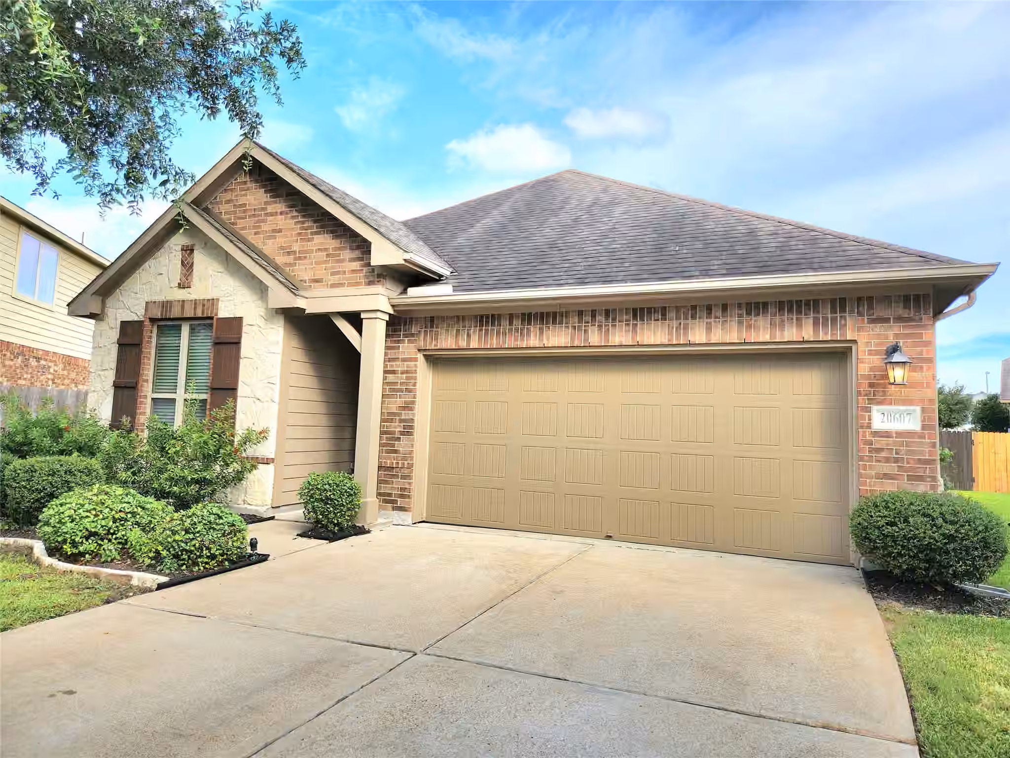 Photo 3 of 20607 Summer Retreat Lane, Cypress, TX
