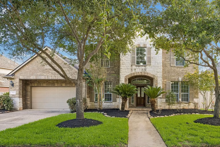 Photo of 5323 Heath River Lane, Sugar Land, TX