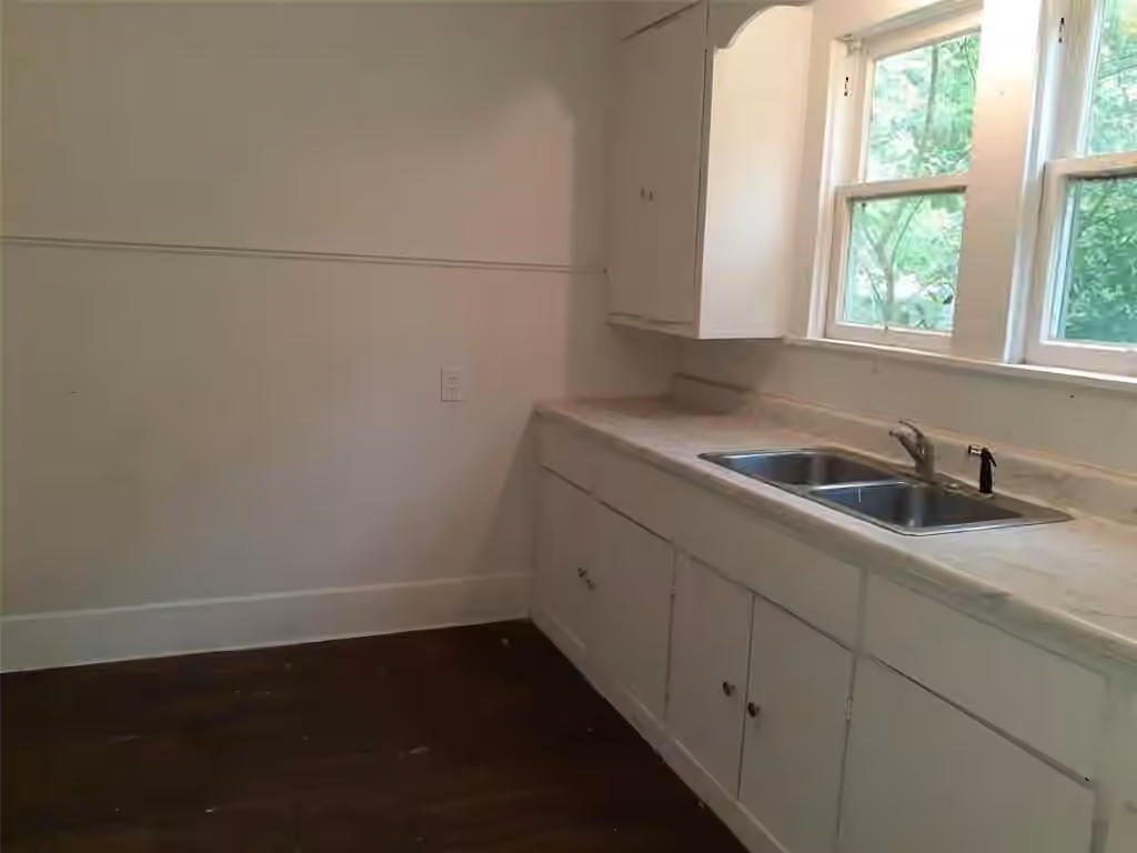 Photo 4 of 1419 Leaman Avenue, Rosenberg, TX