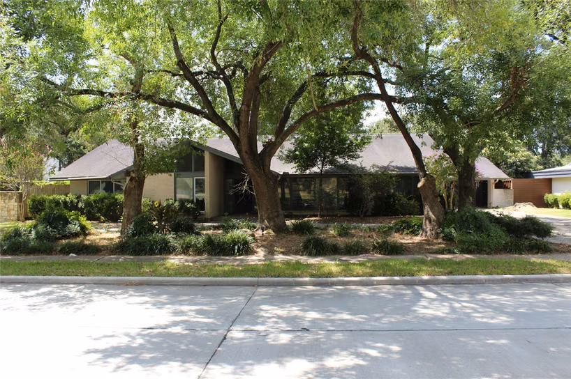 Photo of 5215 S Braeswood Boulevard, Houston, TX
