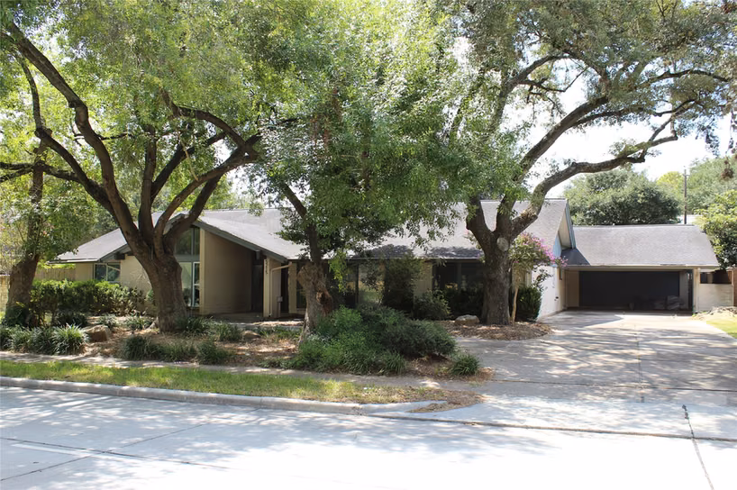 Photo 5 of 5215 S Braeswood Boulevard, Houston, TX