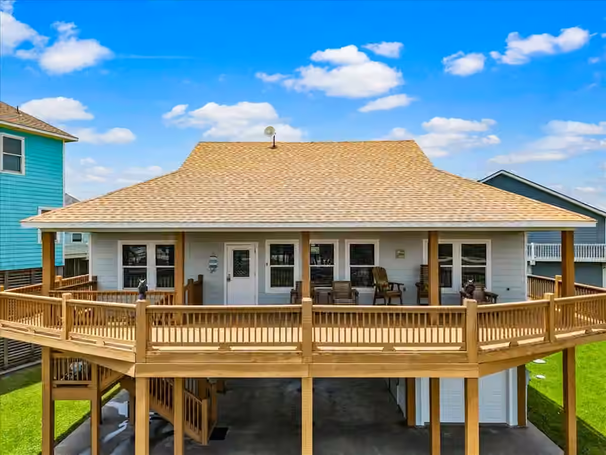 Photo 2 of 951 S Gateway, Port Bolivar, TX