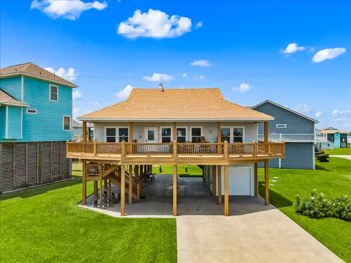 Photo 4 of 951 S Gateway, Port Bolivar, TX