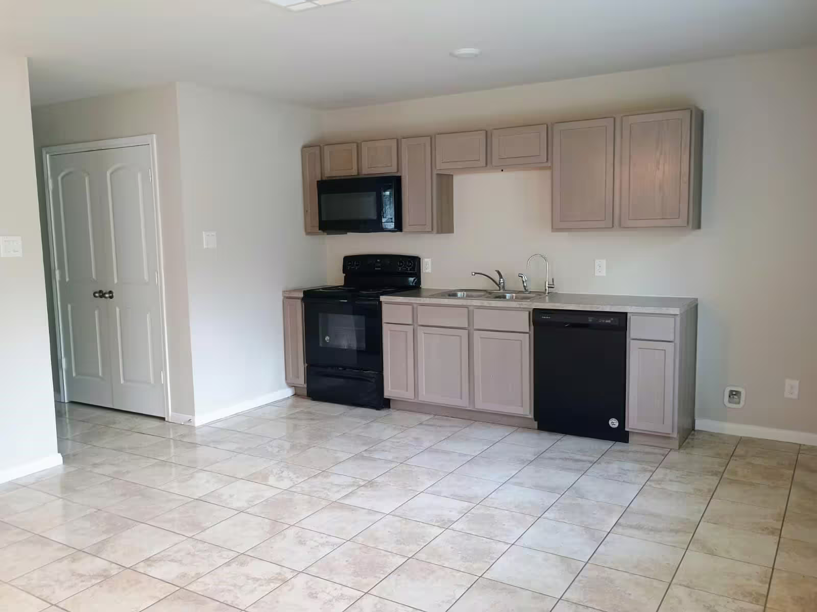 Photo 3 of 14945 Austin Road, Willis, TX