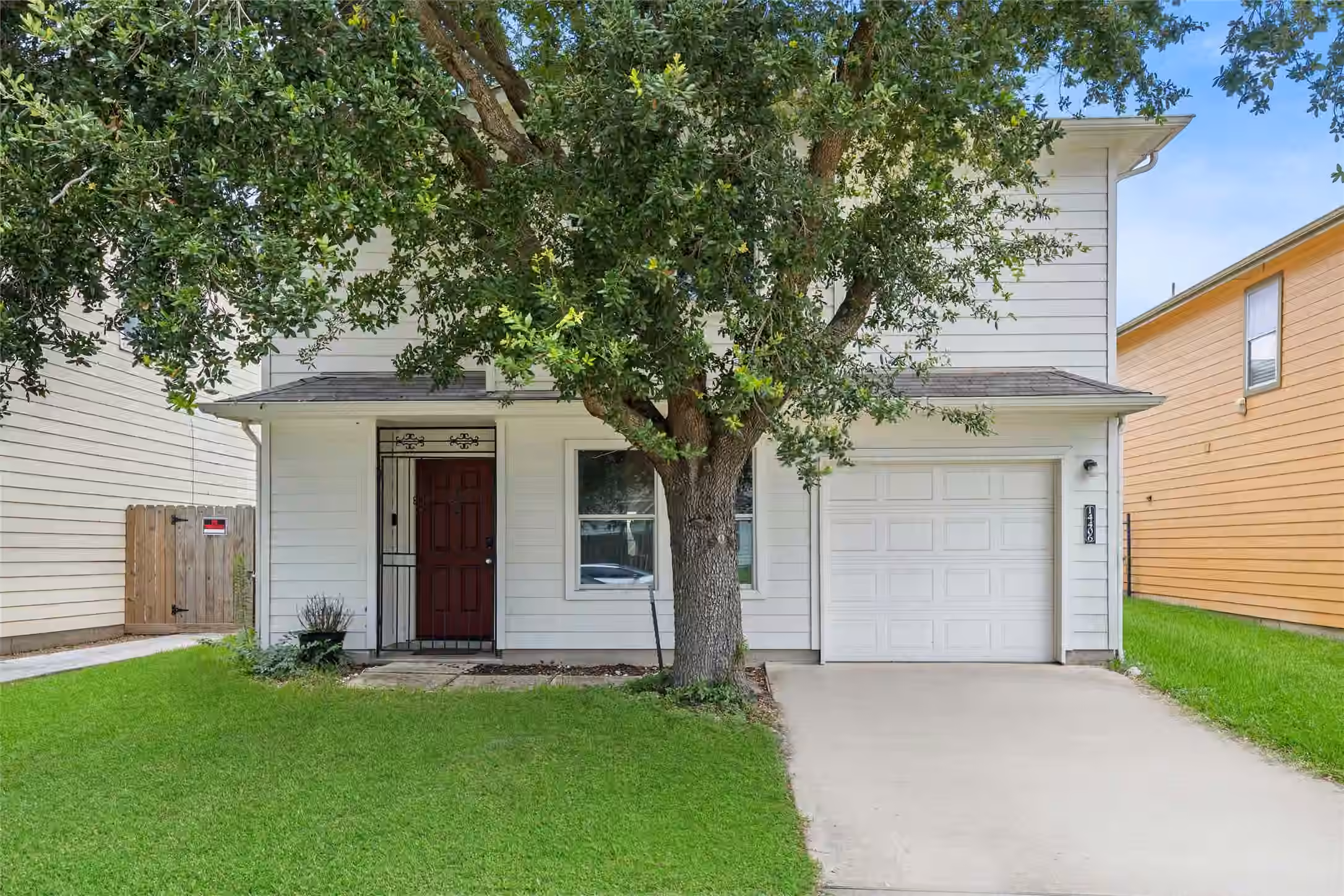 Photo 2 of 14406 Obra Lane, Houston, TX