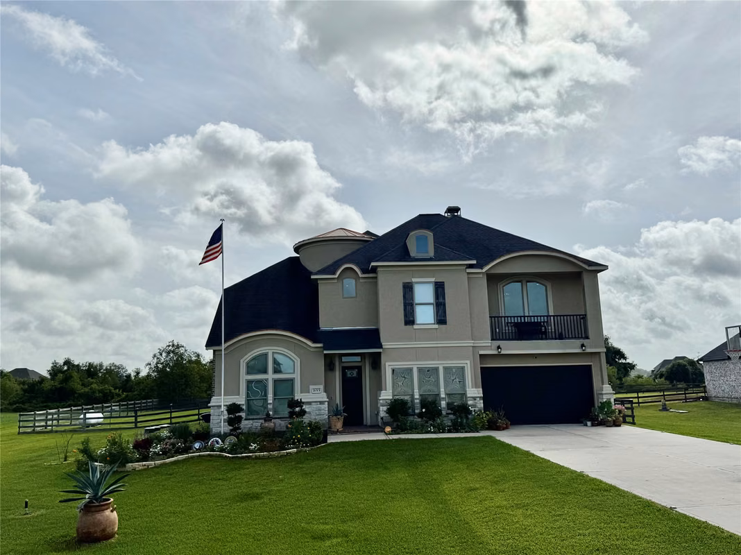 Photo of 18315 Cypress Hill Drive, Rosharon, TX