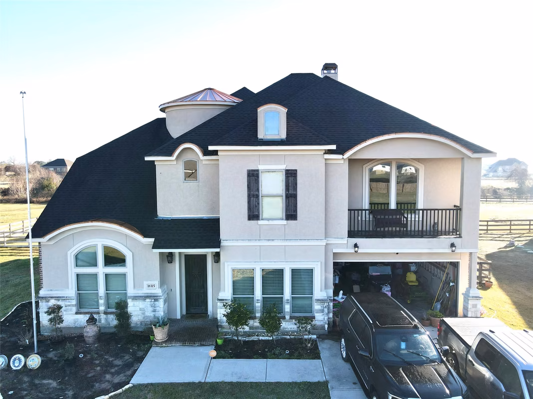 Photo 2 of 18315 Cypress Hill Drive, Rosharon, TX