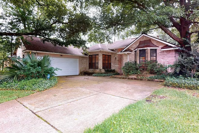 Photo of 2611 Brookdale Drive, Houston, TX