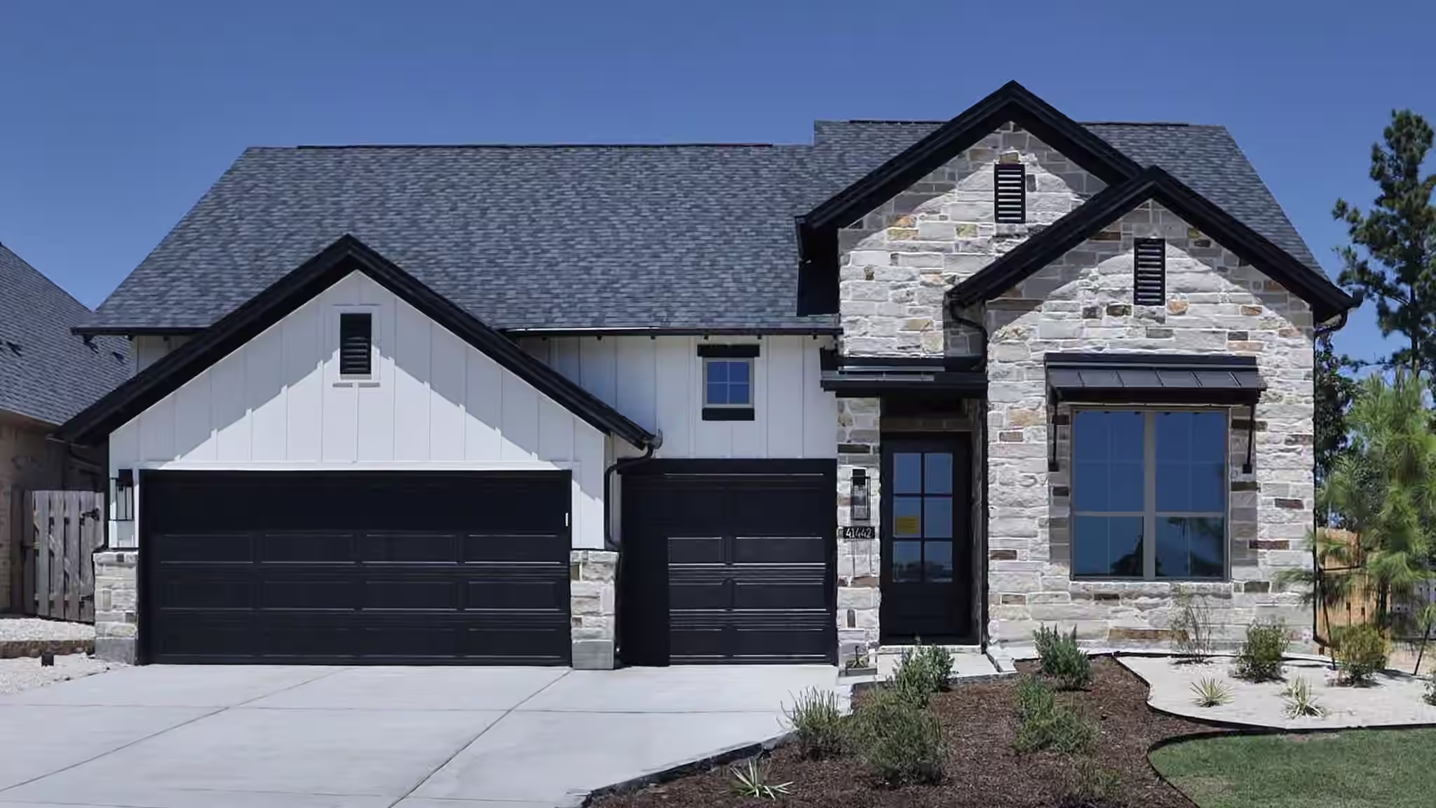 Photo of 41442 Threadgill Way, Montgomery, TX