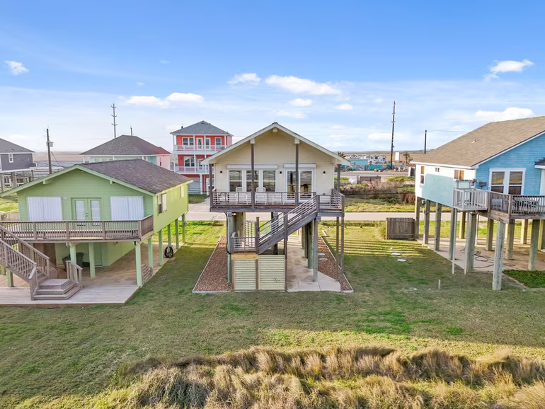 Photo 2 of 17515 Bristow Drive, Galveston, TX