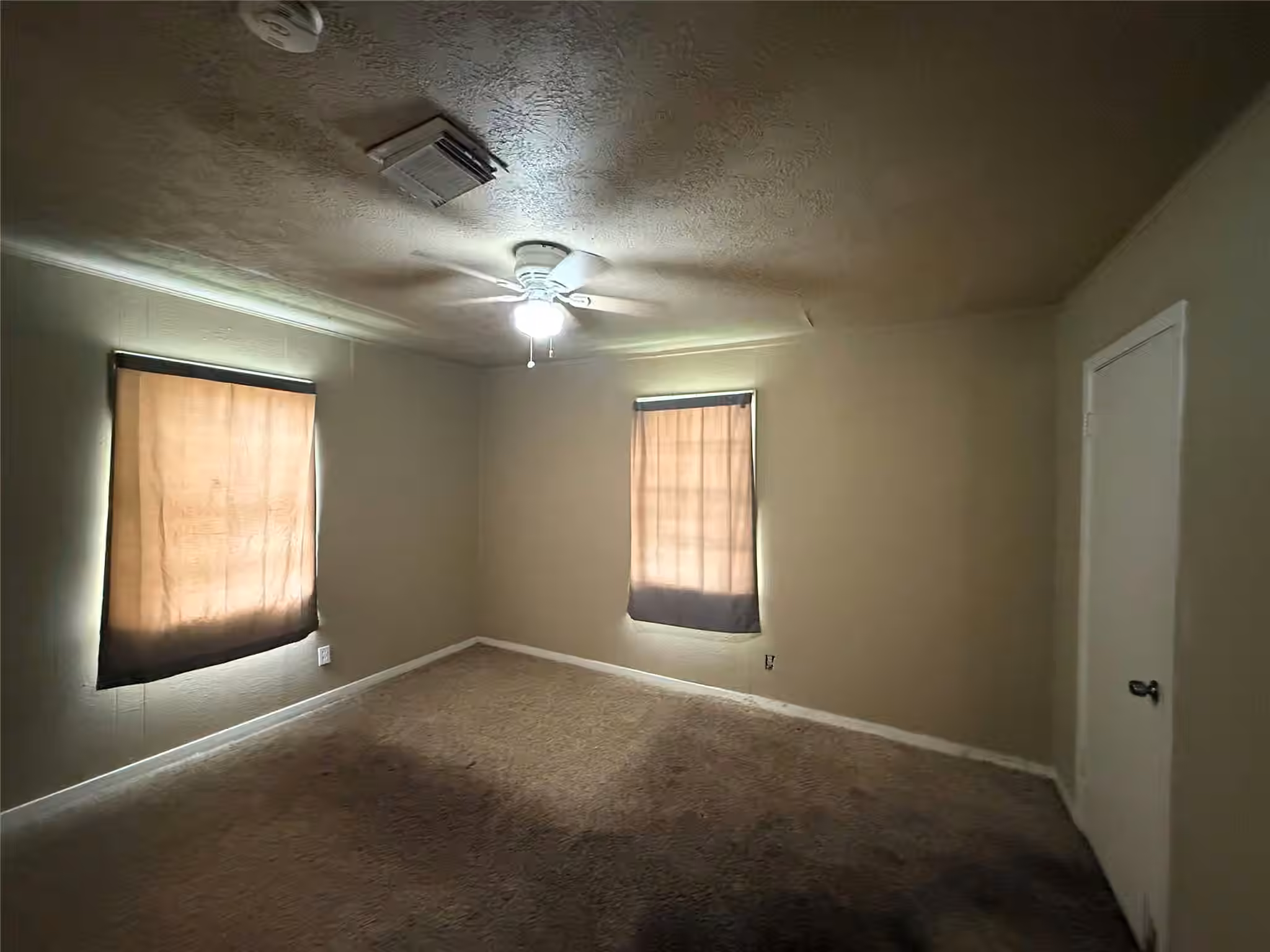 Photo 6 of 3318 Mooney Road, Houston, TX