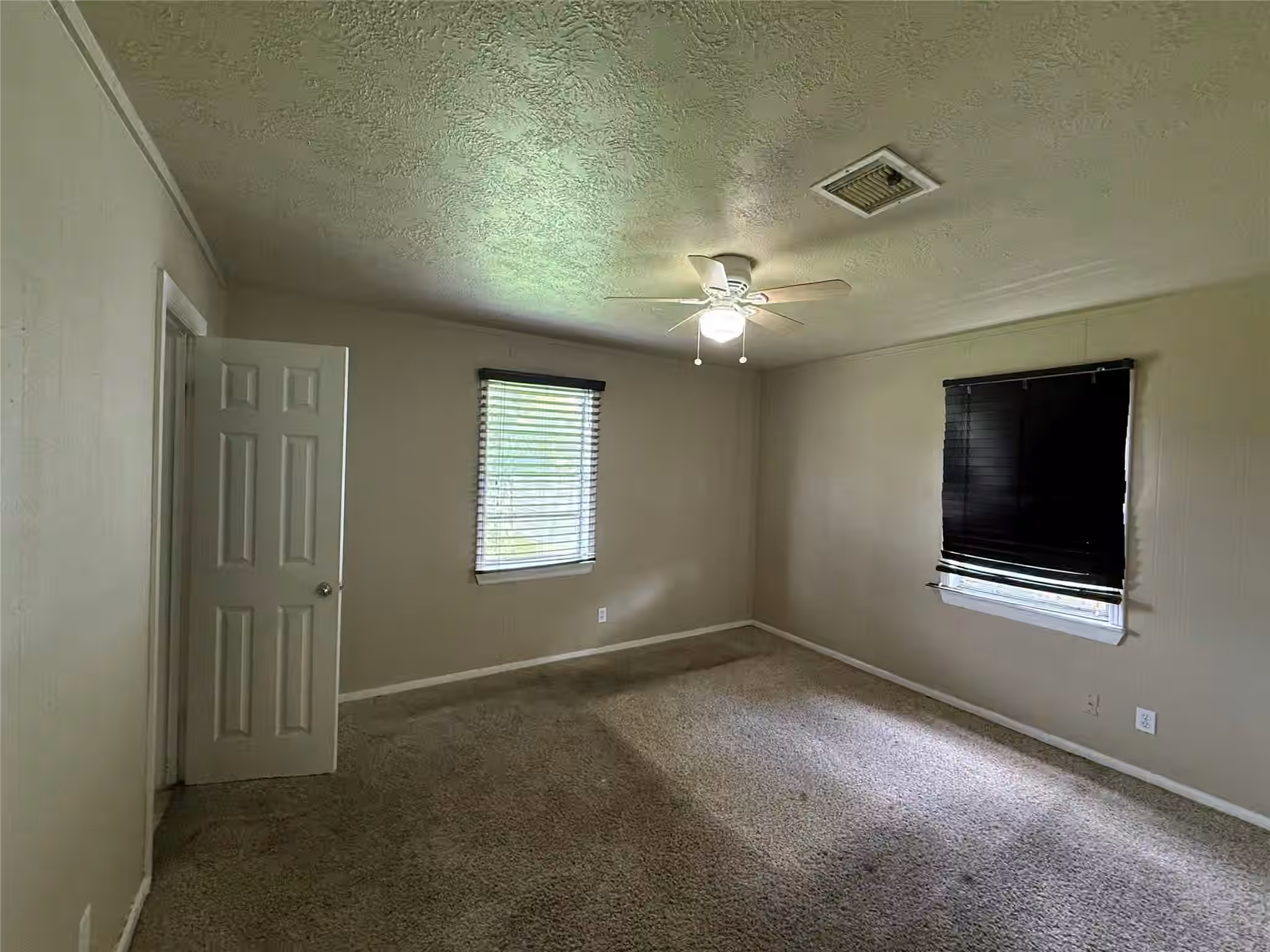 Photo 7 of 3318 Mooney Road, Houston, TX