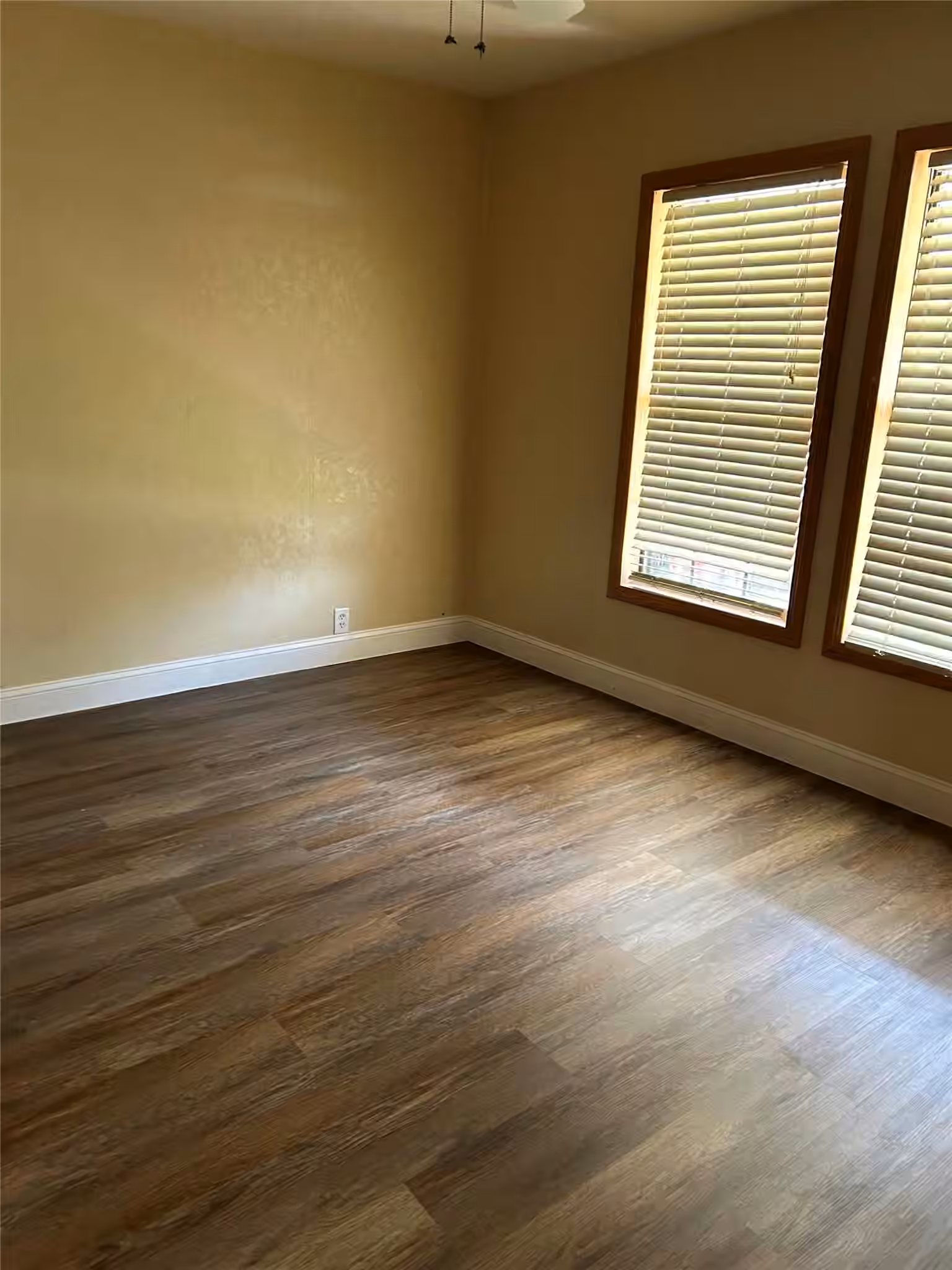 Photo 7 of 307 Hafer Street, Baytown, TX