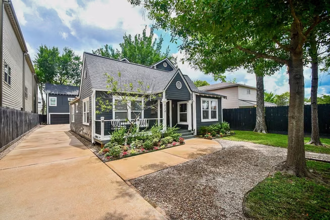Photo of 614 W 28th Street, Houston, TX 77008