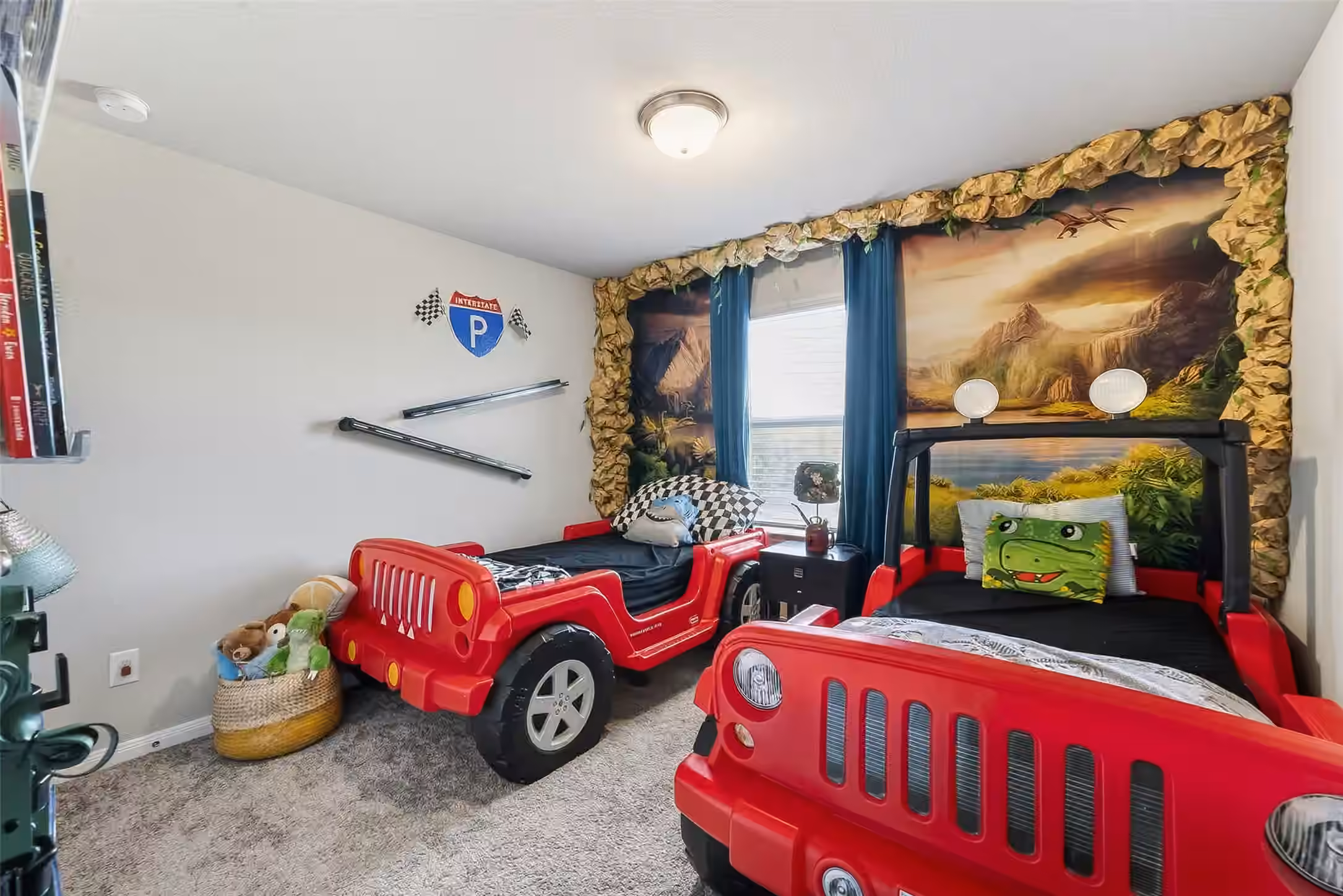 Photo 6 of 4402 Low Meadow Lane, Katy, TX