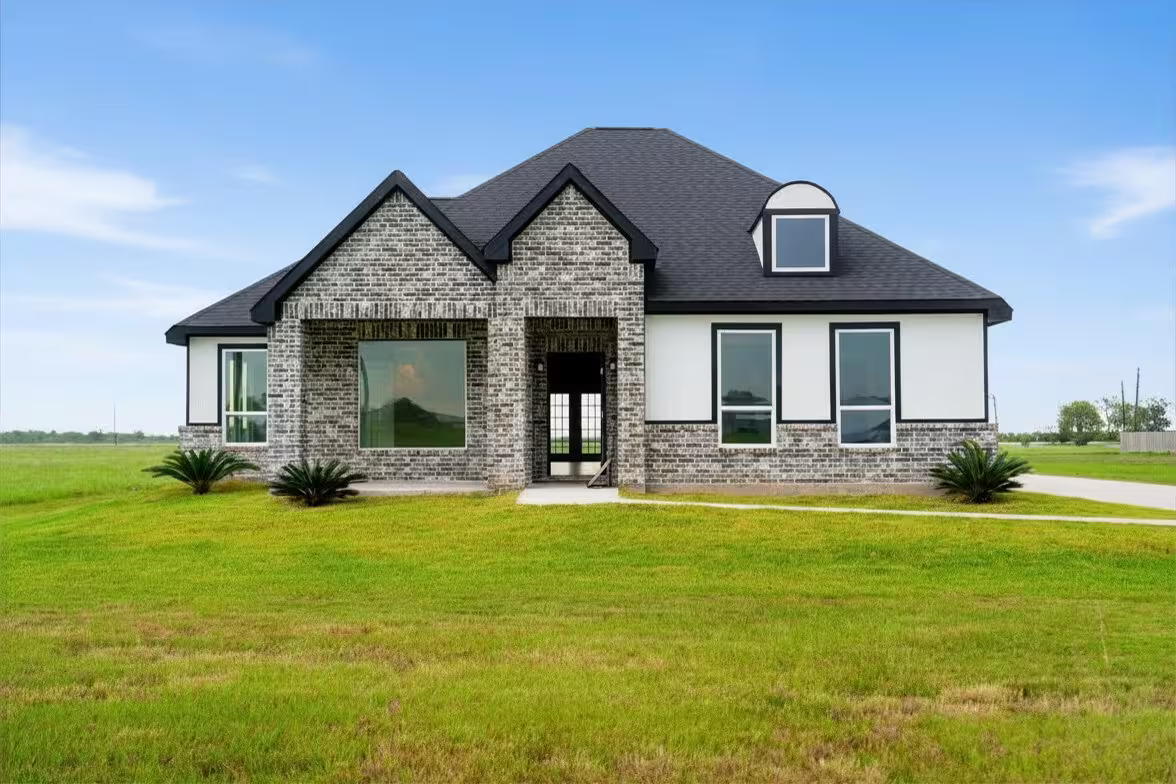 Photo of 395 Brahman Trail, Angleton, TX 77515