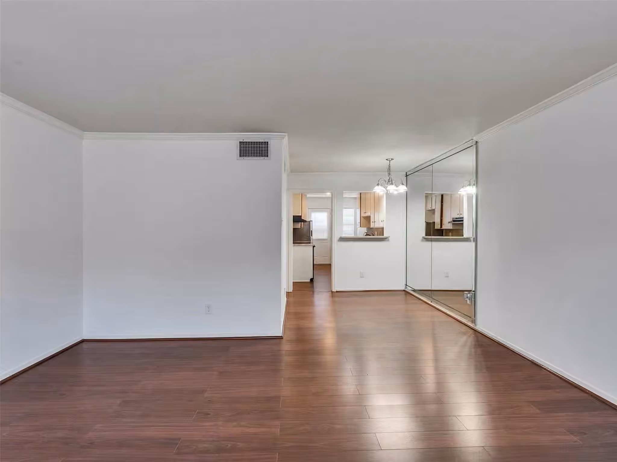 Photo 3 of 5230 Arboles Drive 4, Houston, TX